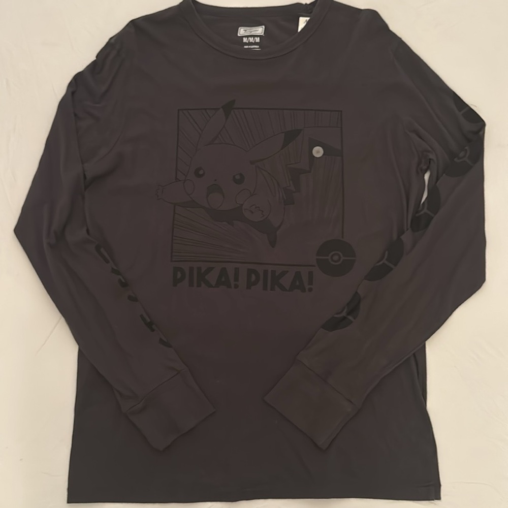 Tailgate Pikachu gray and black crew neck long sleeve t-shirt